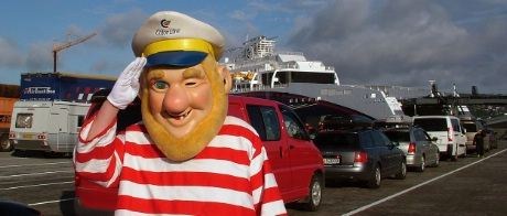 "Captainen" ønsker oss god tur til Danmark !