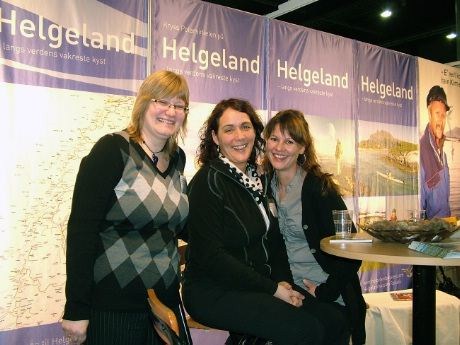 Tre "Himmeblå-stjerner" fra Helgeland. Den populære TV-serien fra øya Ylvingen mellom Brønnøysund, Sandnessjøen og Vega har ført til oppblomstring for reiselivet i regionen. 