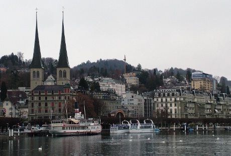 Domkirken i Luzern ble gjenoppbygget etter en brann i 1645