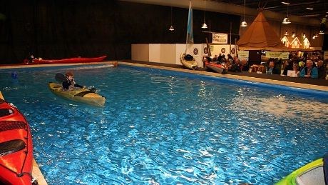Telemark stilte med eget kajakkpadlebasseng