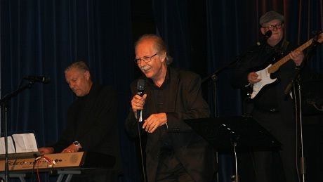 Tony and The Swing Blues har holdt det gående i rundt 50 år. Bandet har  spilt opp til dans i Atlantic Hall siden 60-tallet !